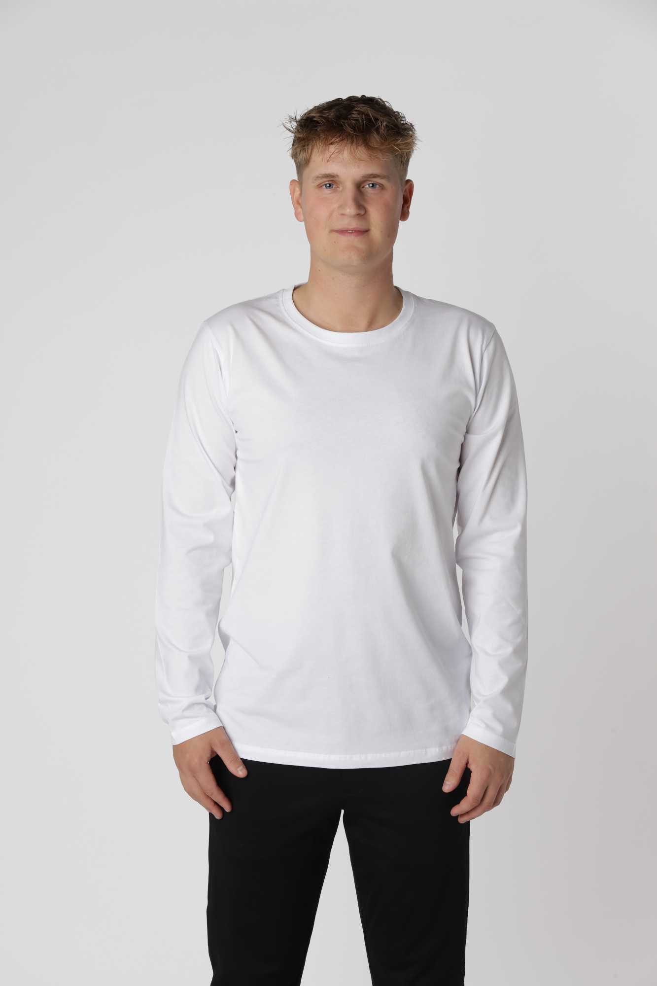 Essential langærmer t-shirt i farven hvid i blød økologisk bomuld med regular fit