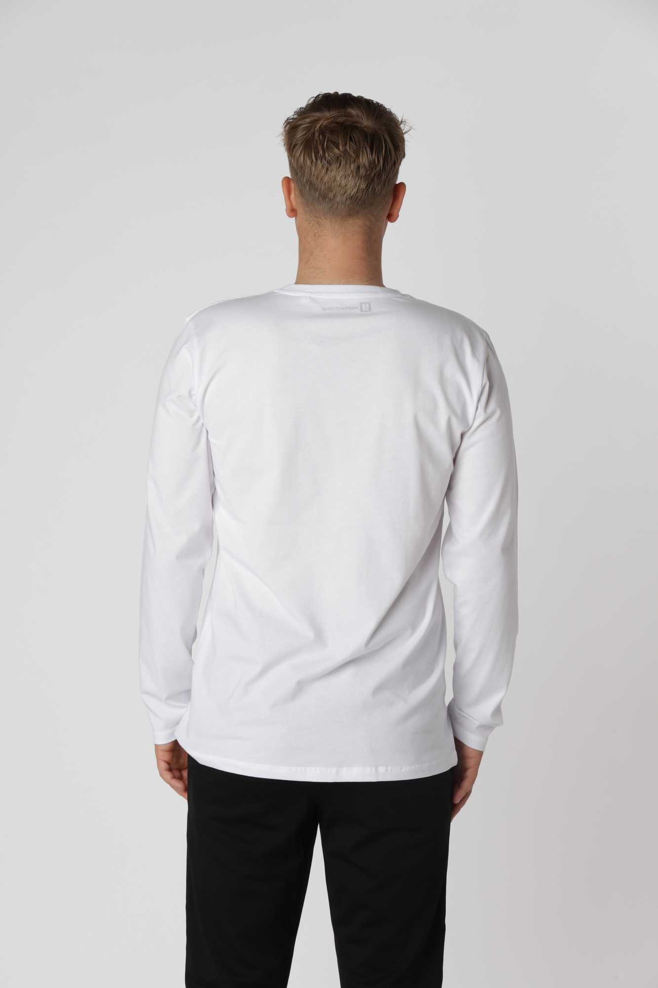Essential langærmer t-shirt i farven hvid, enzymvasket bomuld der holder form og farve