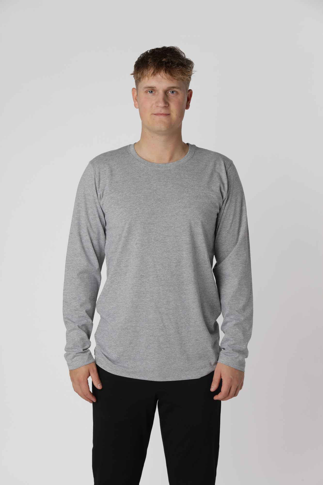 Essential langærmer t-shirt i farven oxford grey i blød økologisk bomuld med regular fit
