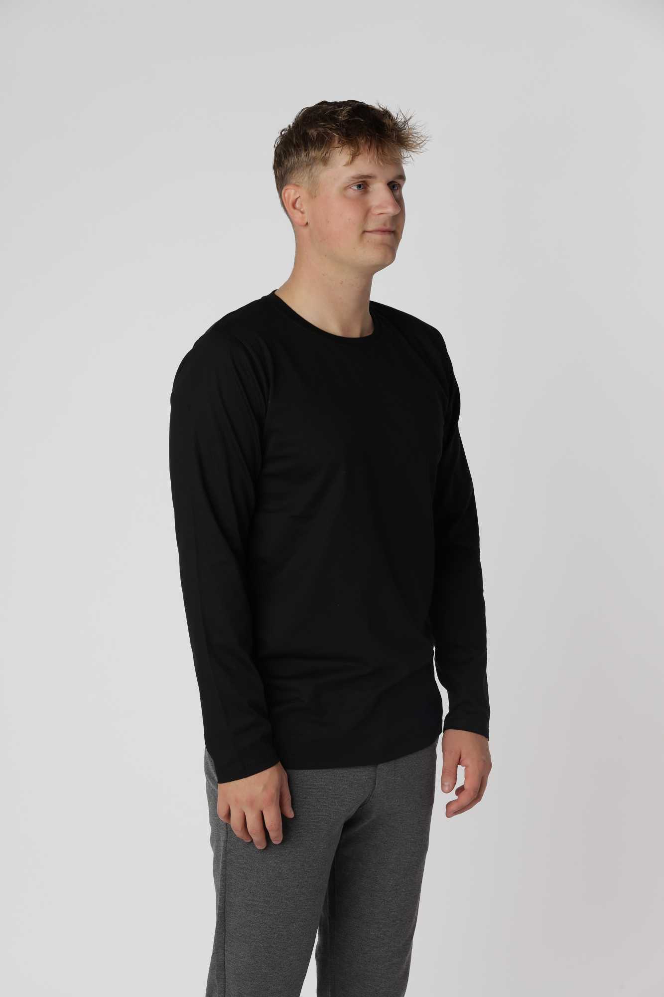 Sort Essential langærmer t-shirt i farven sort med klassisk rund hals til hverdag