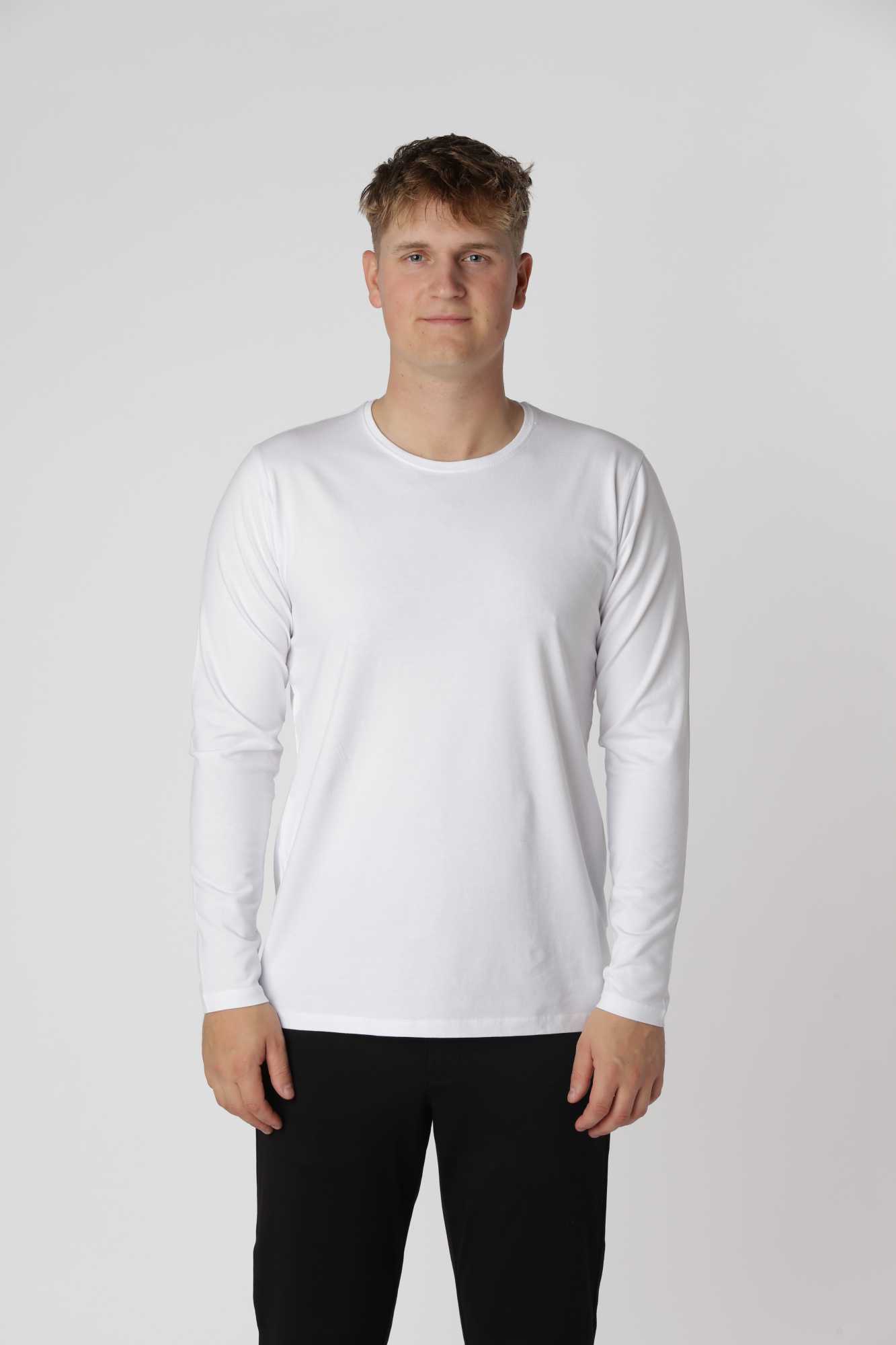 Shape langærmet t-shirt i farven hvid med tætsiddende pasform i økologisk bomuld